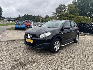 skadebil auto Nissan Qashqai 1.6 Visia 2010/12