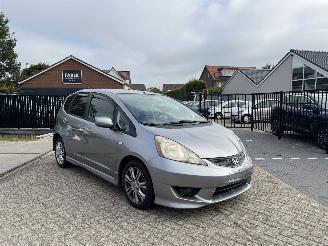 krockskadad bil auto Honda  FIT 1.5 benzine 2010/2