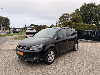 Schadeauto Volkswagen Touran 1.2 TSI 7P 2012/4