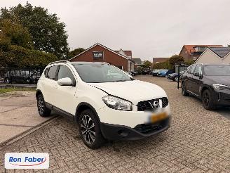 Voiture accidenté Nissan Qashqai 1.6 Connect Edition 2013/4