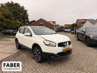 skadebil bedrijf Nissan Qashqai 1.6 Connect Edition 2013/4