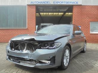 Schadeauto BMW 5-serie 520d xDrive Hybride Professional 190pk 2021/3