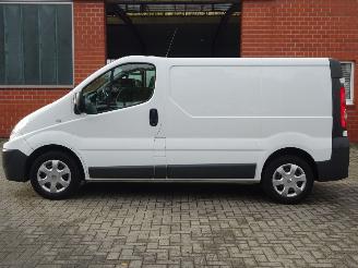 Renault Trafic 2.0 dCi T27 L1H1 Générique, Trekhaak, Radio-Bleutooth, schuifdeur picture 9