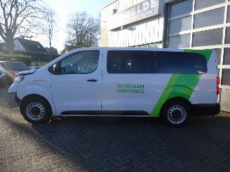 Toyota ProAce Long Extra Range Cool 75 kWh 100kw Electric, 9 persoons, Airco, Navi, Cruise picture 5