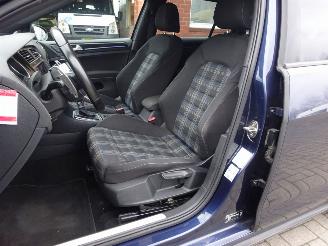 Volkswagen Golf GTE Pug-in Hybride 110kw, Panorama, Lane assist picture 12