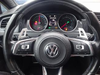 Volkswagen Golf GTE Pug-in Hybride 110kw, Panorama, Lane assist picture 17