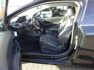 Peugeot 208 1.2i Intuitive, Leer, Navi-MMS, Cruise & Climate picture 9