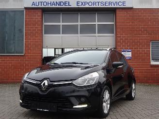 krockskadad bil auto Renault Clio 1.5 DCI Limited Editon, Airco, Cruise contro, Navi-MMS, PDC 2017/6