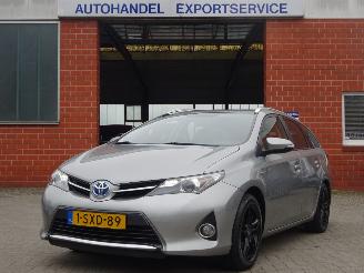 Unfallwagen Toyota Auris Station 1.8i Hybride, Navi, Climate & Cruise, Camera, 2014/1