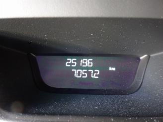 Renault Captur Intens 1.2i 87kw, Airco, Cruise, Navi, PDC, No Papers ! picture 10