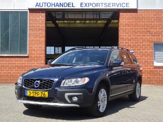 Vaurioauto  passenger cars Volvo Xc-70 2.0 T5 FWD Nordic+, Leer, Navi, Airco, Trekhaak 2014/4