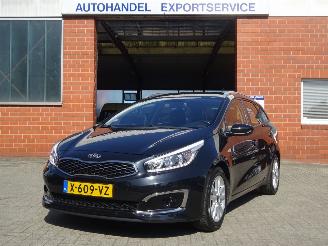 Schadeauto Kia Cee d Sportswagon 1.0 T-GDi Comfortline, Airco, Cruise, El.pakket 2018/4