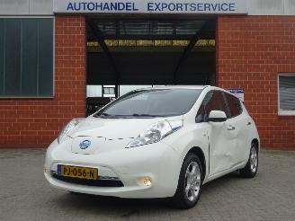 Schadeauto Nissan Leaf Acenta 30 Kw/h Elektro, Navi, Airco, Cruise, 58.000 km 2017/7