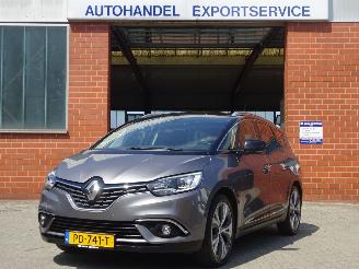 Vaurioauto  passenger cars Renault Grand-scenic 1.2 TCe Collection 7pers., Leer, Airco, Navi, Cruise 2017/6