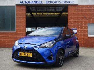 krockskadad bil auto Toyota Yaris 1.5 Hybrid Bi-Tone, Climate & Cruise, Lane assist, Navi 2018/8