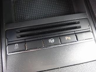 Volkswagen Touran \"Cup\" 105 pk Comfortline 7 persoons, Climate & Cruise control picture 33