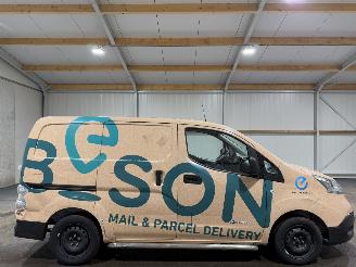 Unfall Kfz Van Nissan E-NV200 80kW 24kWh Navigatie Achteruitrijcamera Business 2017/10