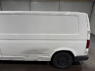 Volkswagen Transporter Koelwagen 2.0TDI 81kW L2H1 Airco 25-BUSSEN picture 15