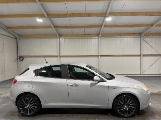 Coche accidentado Alfa Romeo Giulietta 2.0JTDm 125kW Clima Distinctive 2011/1