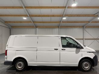 damaged commercial vehicles Volkswagen Transporter 2.0TDI 81kW Airco L2H1 Koelwagen 20 STUKS 2020/8