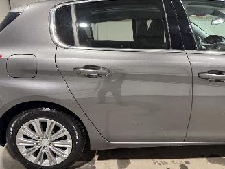 Peugeot 308 1.2PureTech 96kW Blue Lease Premium picture 16