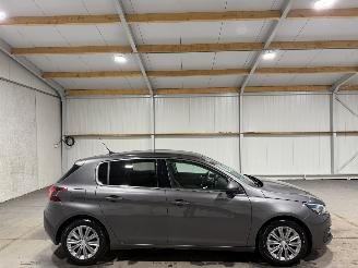 skadebil auto Peugeot 308 1.2PureTech 96kW Blue Lease Premium 2020/9