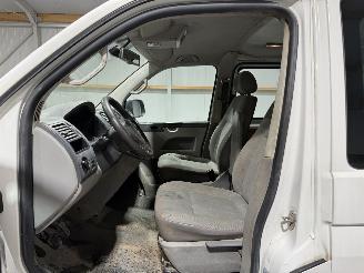 Volkswagen Transporter 2.0TDI 75kW L2H1 DC picture 13