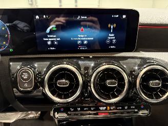 Mercedes A-klasse 200 120kW Automaat Pano Business Solution AMG picture 38
