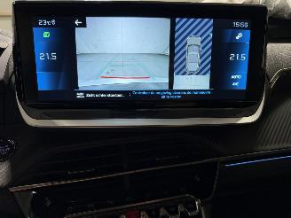 Peugeot 2008 1.2 PureTech 96kW Automaat GT picture 33
