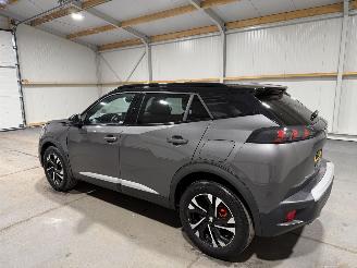Peugeot 2008 1.2 PureTech 96kW Automaat GT picture 11