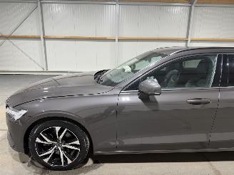 Volvo V-60 2.0B3 120kW Automaat Essential Edition picture 13