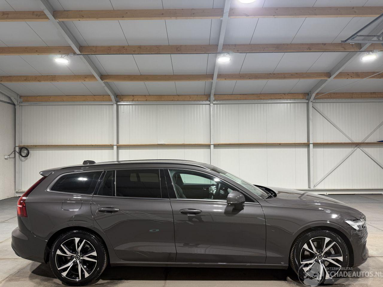 Volvo V-60 2.0B3 120kW Automaat Essential Edition