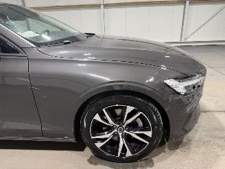 Volvo V-60 2.0B3 120kW Automaat Essential Edition picture 21