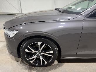 Volvo V-60 2.0B3 120kW Automaat Essential Edition picture 14