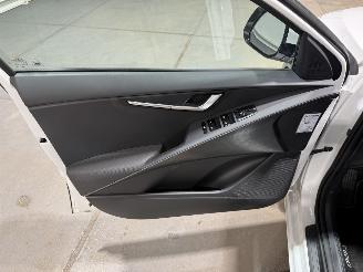 Kia Niro 1.6GDI 77kW Hybrid DynamicLine picture 32
