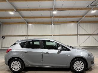 Auto incidentate Opel Astra 1.4 74kW Edition 2015/4