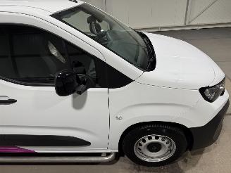 Peugeot Partner 50kWh L1 100kW Automaat picture 20