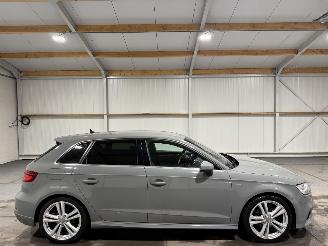 Schadeauto Audi A3 SPORTBACK 30TFSI 85kW Automaat Sport S Line Edition 2019/4