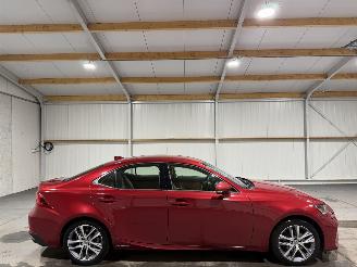 Schadeauto Lexus IS 300h 133kW Automaat Hybrid Edition 30 2019/7