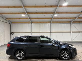 Voiture accidenté Toyota Avensis 1.8VVTi 108kW Dynamic Business 2012/8