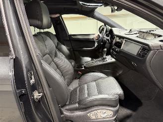 Porsche Macan 2.9 324kW Pano Turbo picture 39