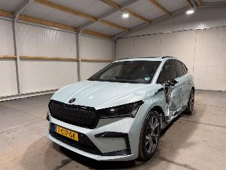 Skoda Enyaq iV 80x 195kW AWD Sportline 4x4 Pano picture 10