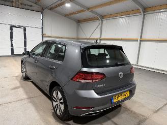 Volkswagen Golf e 36kWh 100kW Automaat picture 12