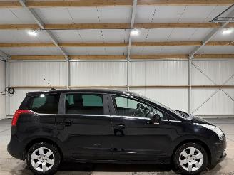 Voiture accidenté Peugeot 5008 1.6VTi 88kW Blue Lease 2011/6