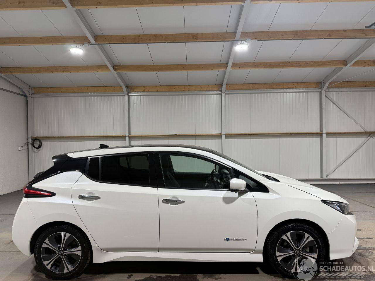 Nissan Leaf 40kWh N-Connecta 110kW Automaat