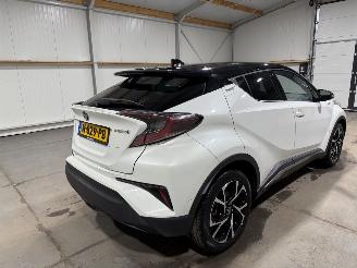 Toyota CH-R 1.8Hybrid 72kW Executive picture 6