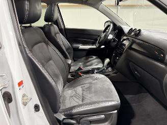 Suzuki Vitara 1.6 88kW Automaat High Executive Pano picture 40