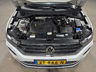 Volkswagen T-Roc 1.5TSI 110kW Automaat Pano Sport Business R picture 21