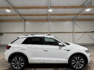 Voiture accidenté Volkswagen T-Roc 1.5TSI 110kW Automaat Pano Sport Business R 2019/8