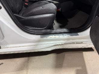 Renault Mégane 1.3 TCE 85kW Airco Limited picture 21